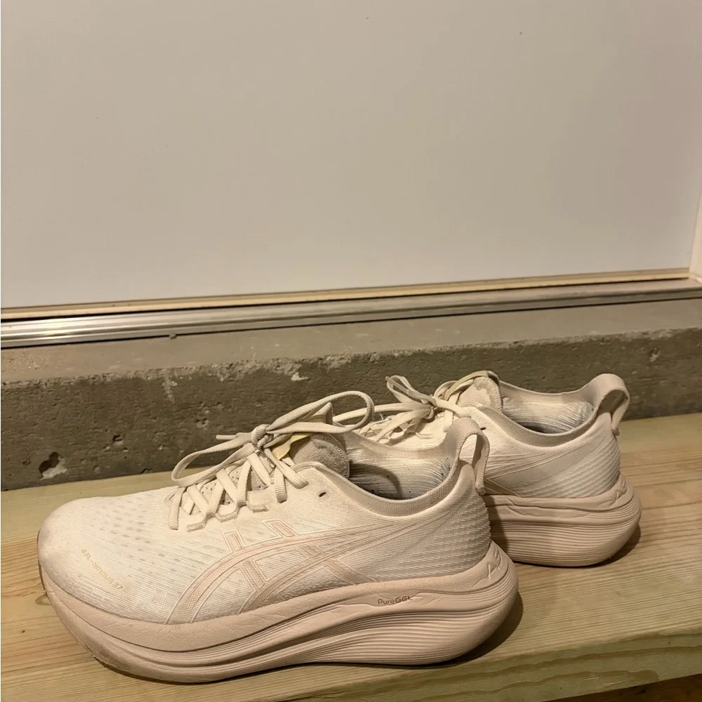 ASICS Gel Nimbus 27 Cream/Mineral Beige - Picture 1 of 4
